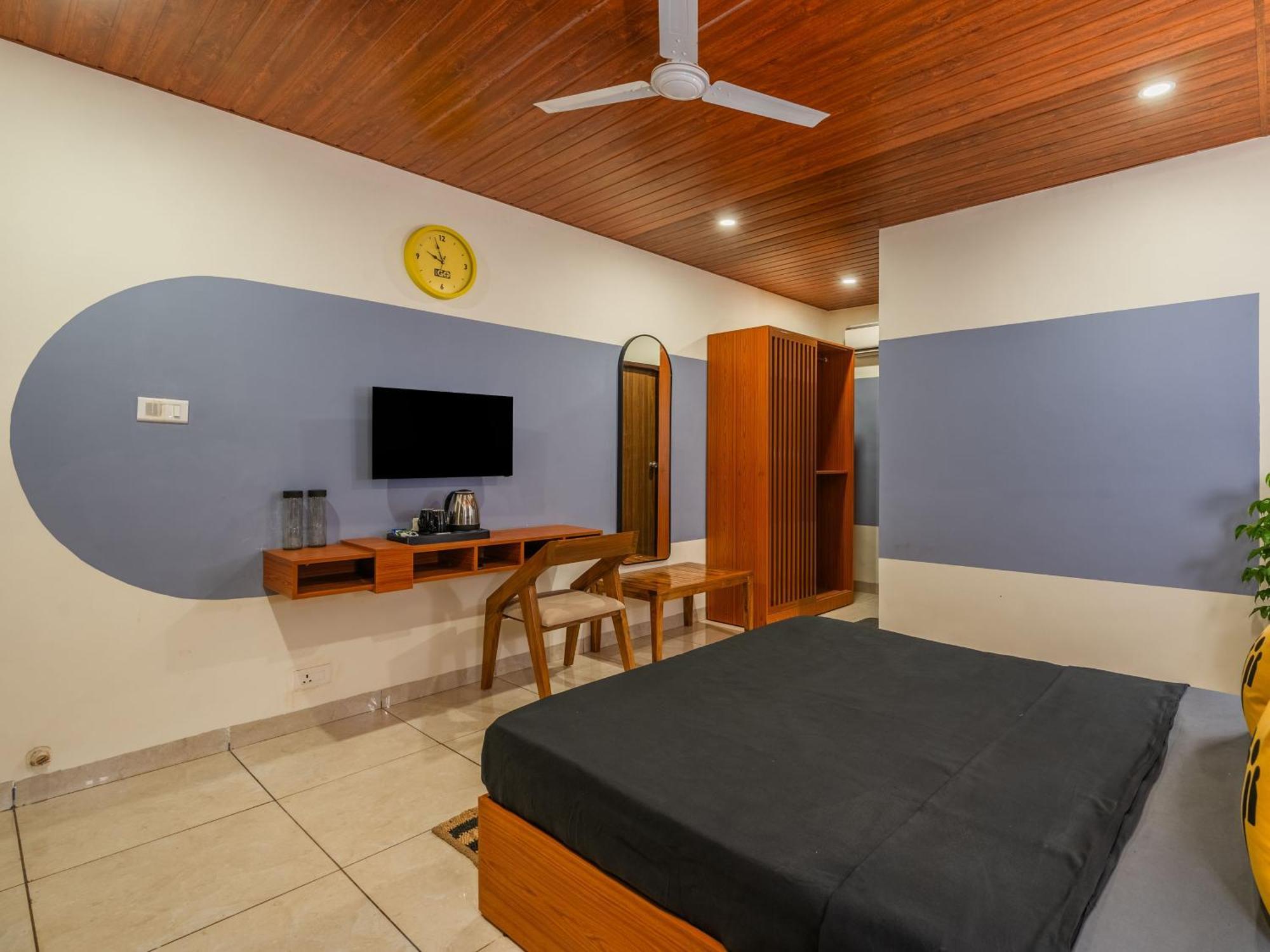 The Hosteller Lonavala, City Centre Exterior photo