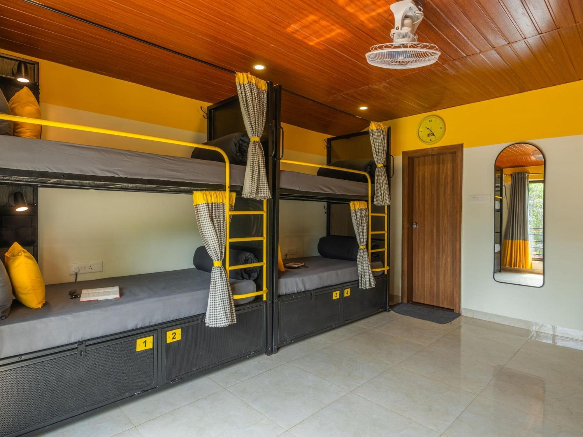 The Hosteller Lonavala, City Centre Exterior photo