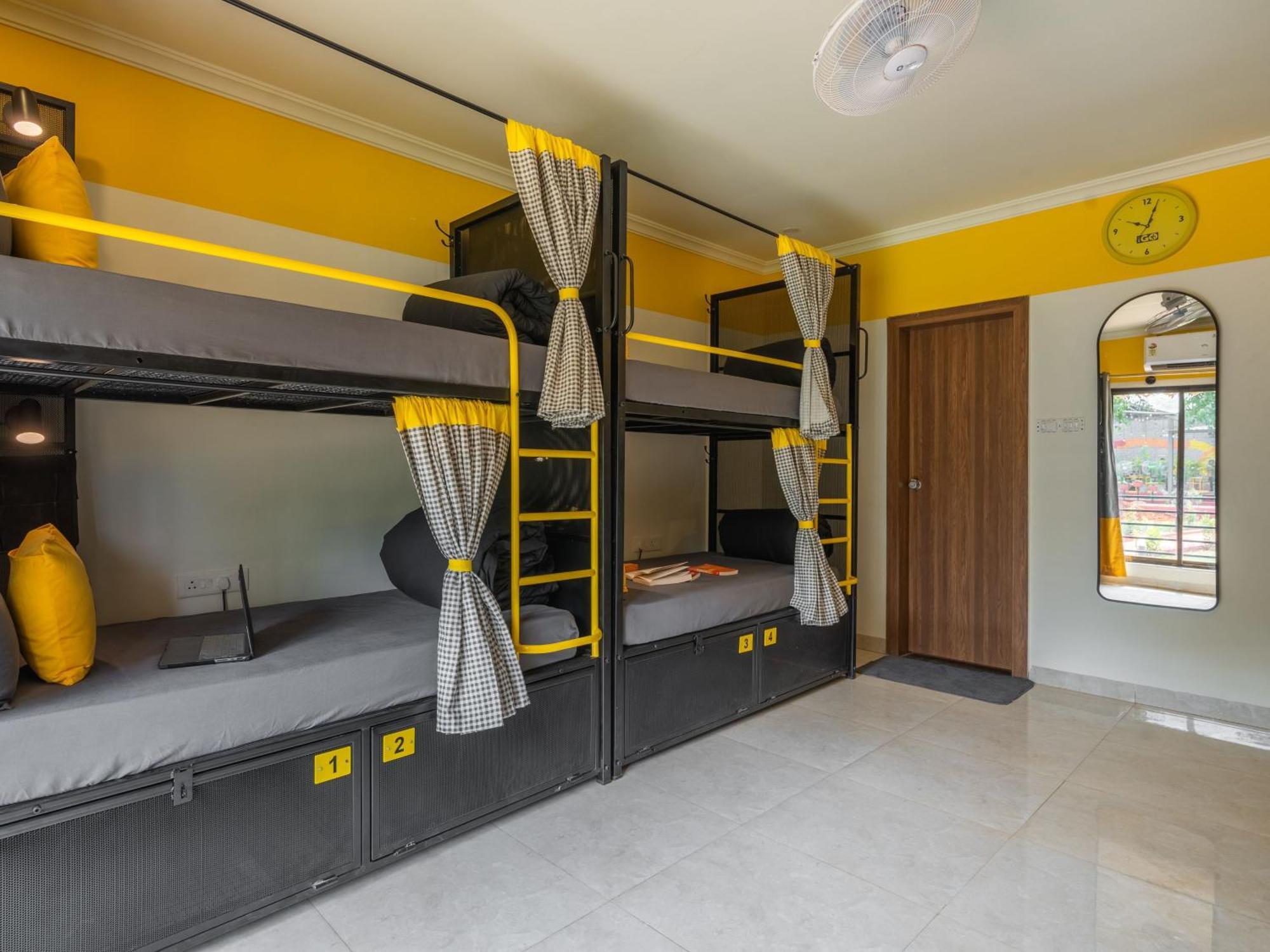The Hosteller Lonavala, City Centre Exterior photo